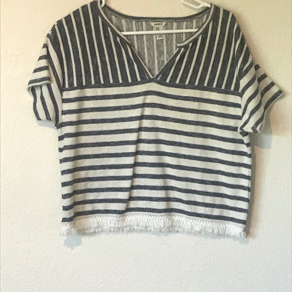Cropped beachy top